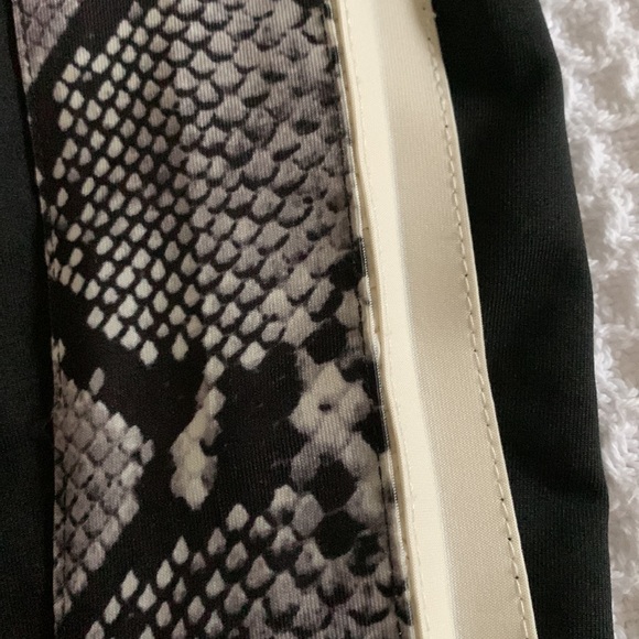 Snake print Stretch leggings - Picture 3 of 5